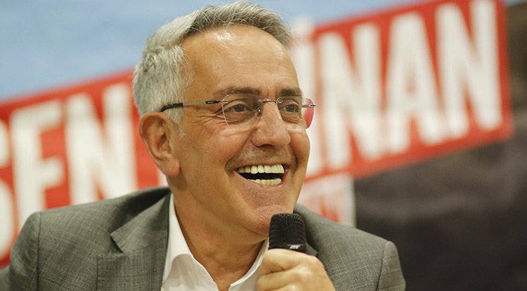 Adem Bektaş eserlerini hatırlattı