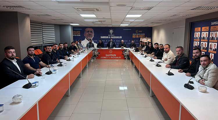 AK Gençlerden Tarihi Başarı: Türkiye Birincisi Oldular