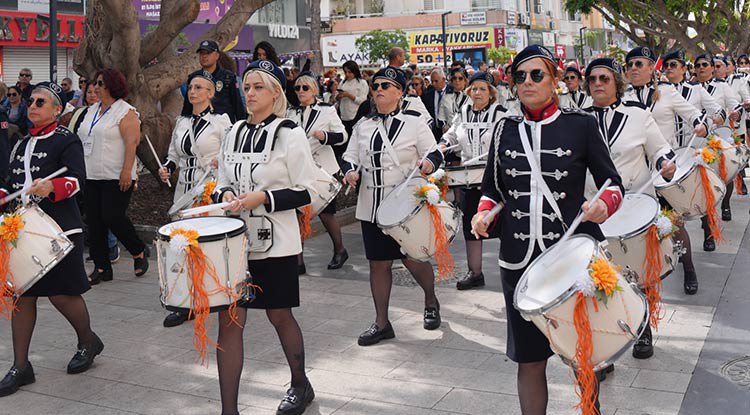 Atakum Cumhuriyet Kadınları Bandosu Uluslararası Karnavalda