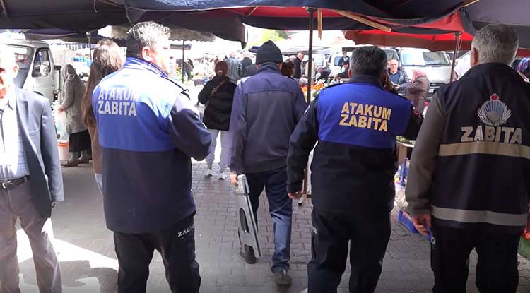 Atakum Zabıtası dilencilere geçit vermiyor