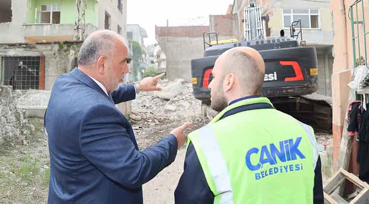 Başkan Sandıkçı'dan Eser ve Hizmet Vurgusu