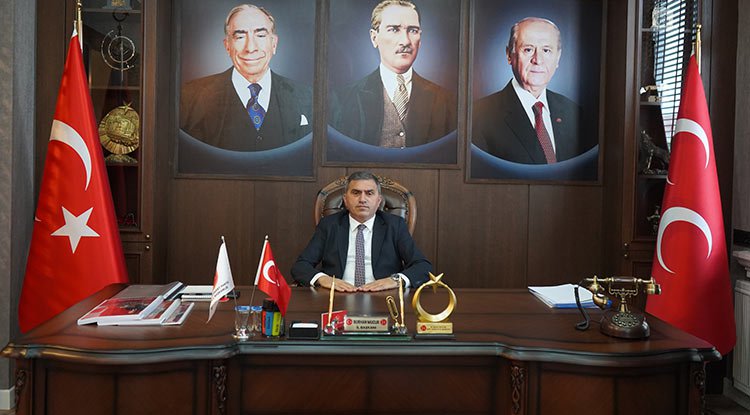 Burhan Mucur'dan Berat Kandili Mesajı