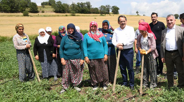 Büyükşehir'den 4,7 bin çiftçiye destek