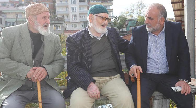Canik Belediyesi'nden Emeklilere Destek