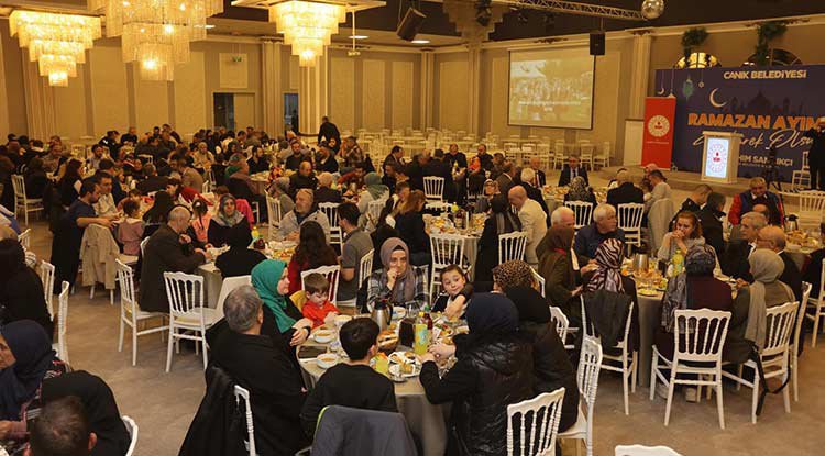 Canik'te anlamlı iftar buluşması