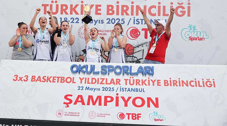 Canik'ten Çifte Türkiye Şampiyonluğu