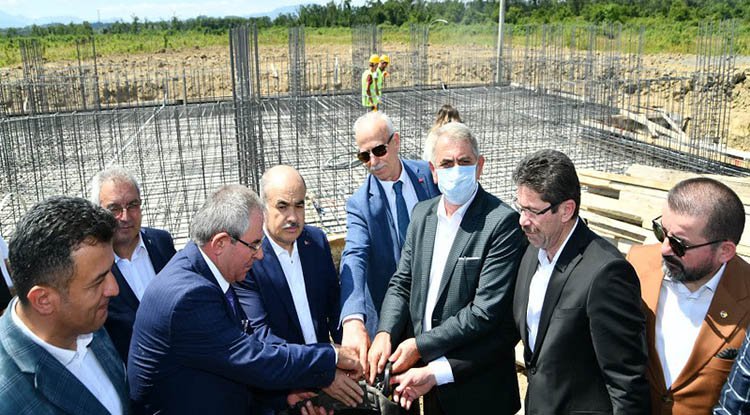 Çarşamba Karma OSB'de dualı temel atma
