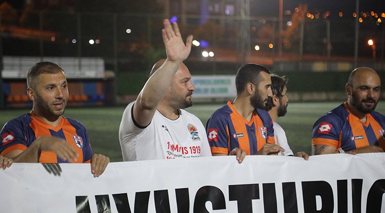 Efsane futbolculardan Atakum’da futbol şöleni