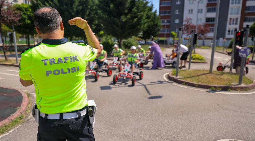 Down Sendromlu Çocuklara Uygulamalı Trafik Eğitimi
