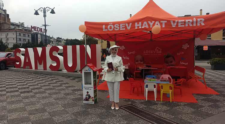 LÖSEV’e bağışla, mutluluklarına mutluluk kattılar