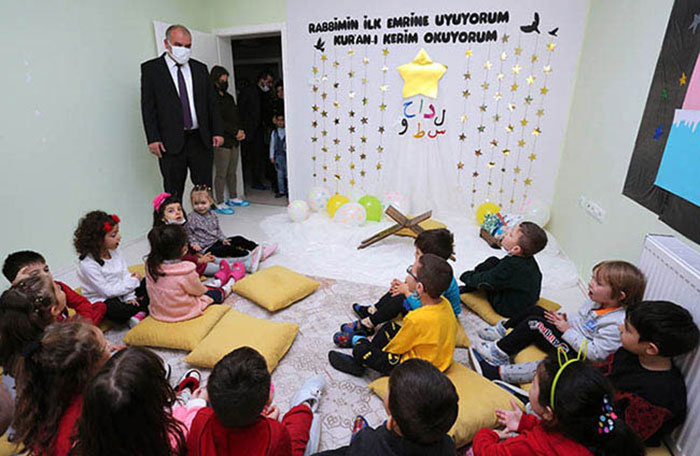 Sandıkçı miniklerle buluştu