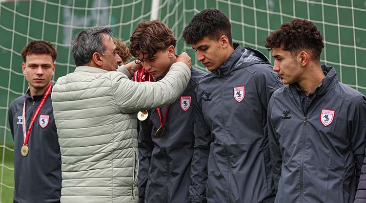Şampiyon Uğur Okulları