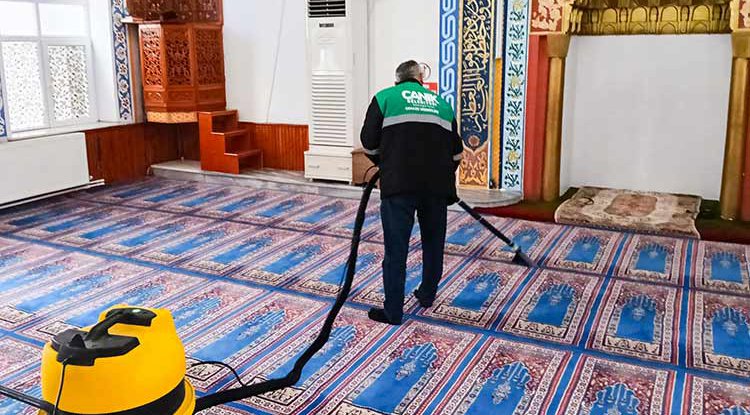 Samsun Canik'te Camiler Dip Köşe Temizleniyor