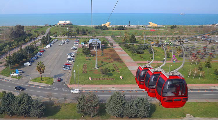 Samsun'da teleferiğe tatilde yoğun ilgi