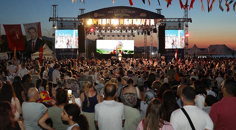 Samsun'da uluslararası festival coşkusu