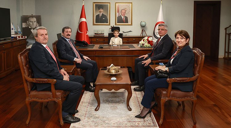 Samsun Valisi Tavlı koltuğunu devretti