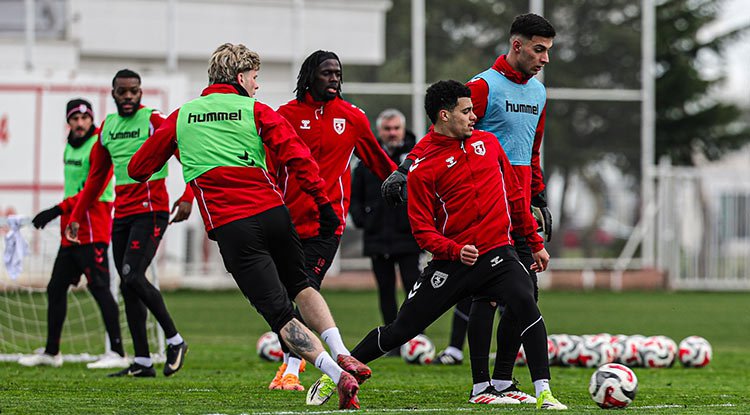 Samsunspor'da Trabzonspor mesaisi başladı