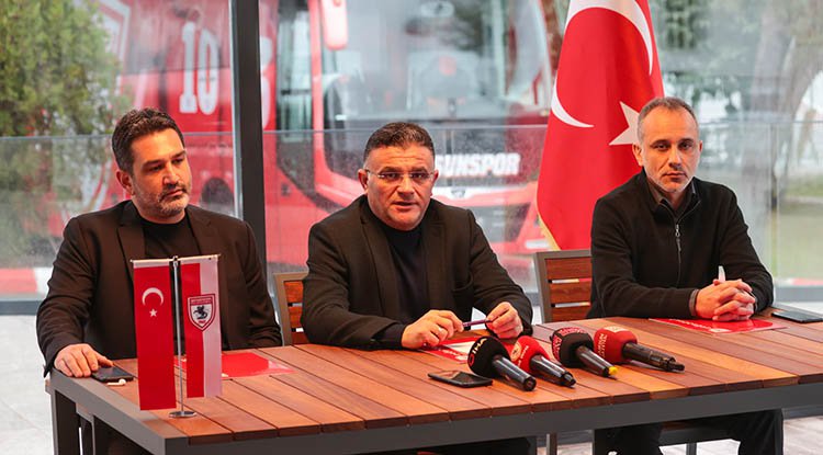 Samsunspor'da üçlü basın toplantısı