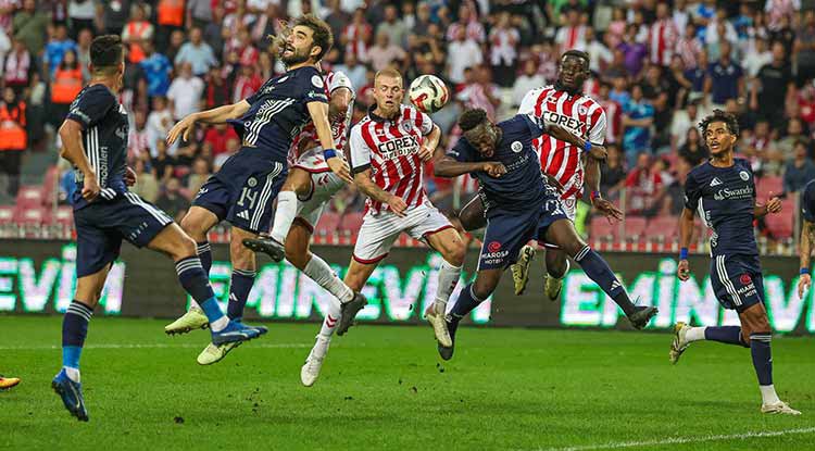 Samsunspor evinde kayıp!