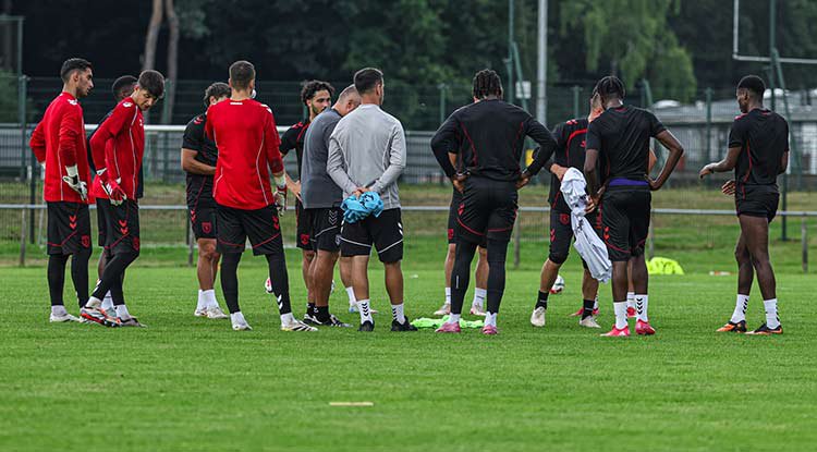 Samsunspor Hollanda'dan dönüyor