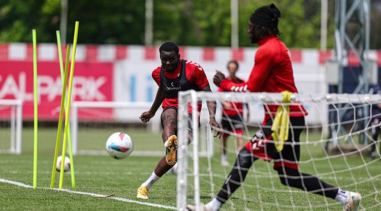 Samsunspor Sivasspor'a bileniyor