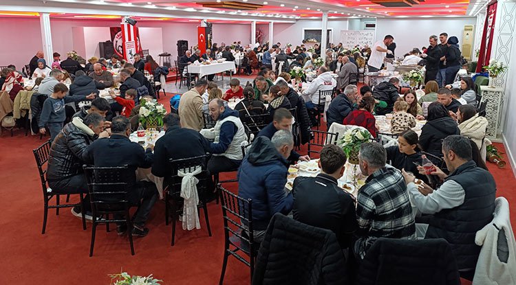Samsunspor taraftarları iftarda buluştu