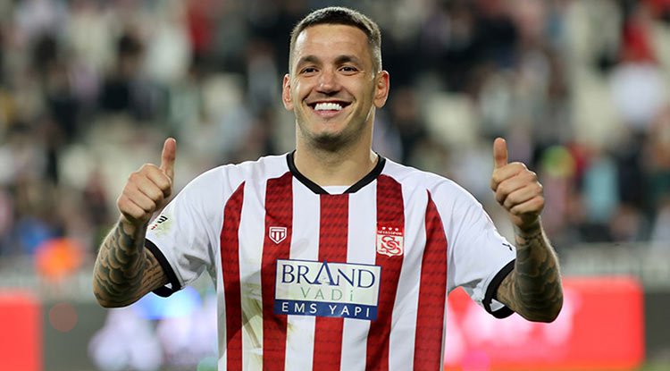 Samsunspor'un Rey Manaj ısrarı