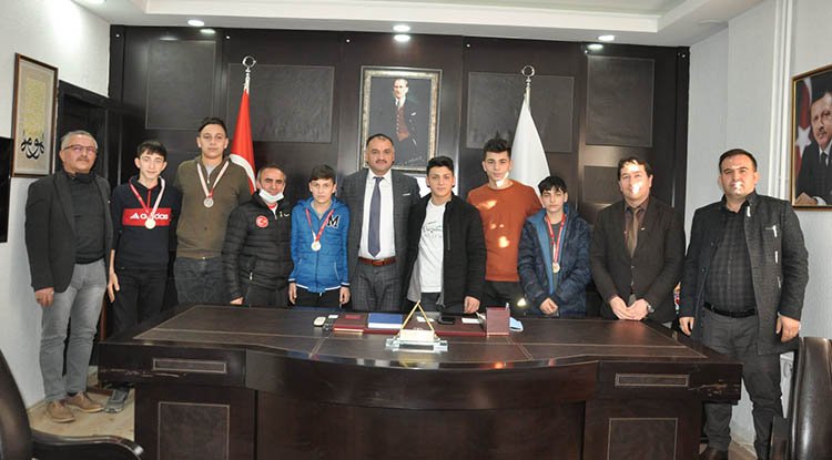 Sporculardan Akgül'e ziyaret
