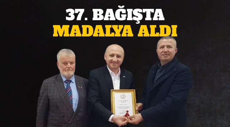 Türk Kızılay'ından o bağışçıya altın madalya
