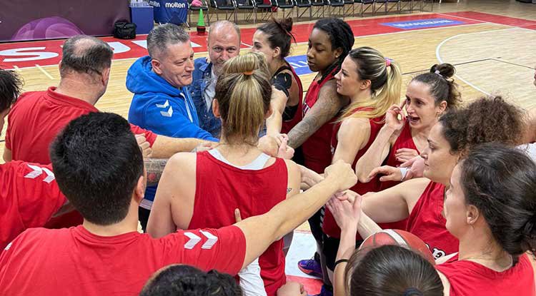 Zorlu Koleji'nden Şampiyonluk Yolunda Kritik Randevu